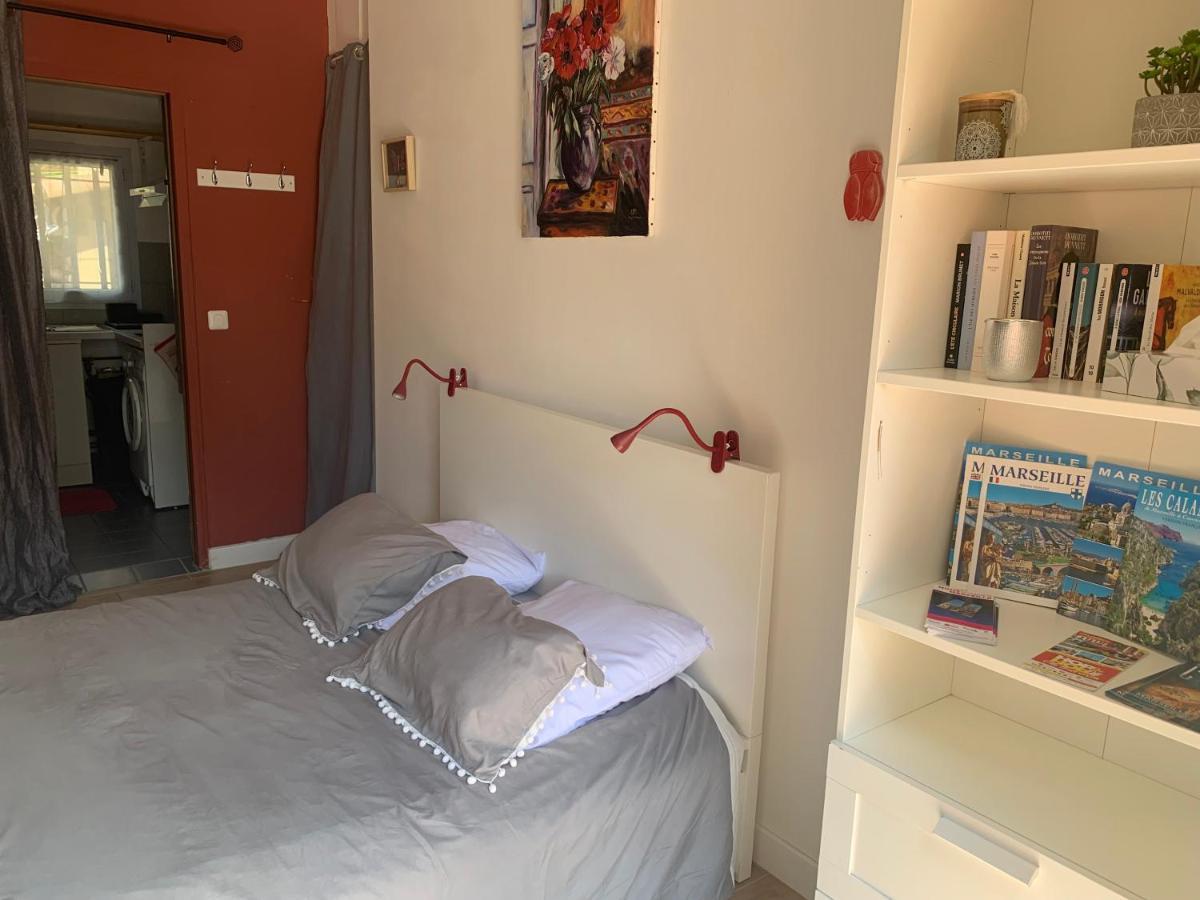 Studio Oustaou Acces Piscine Марсилия Екстериор снимка