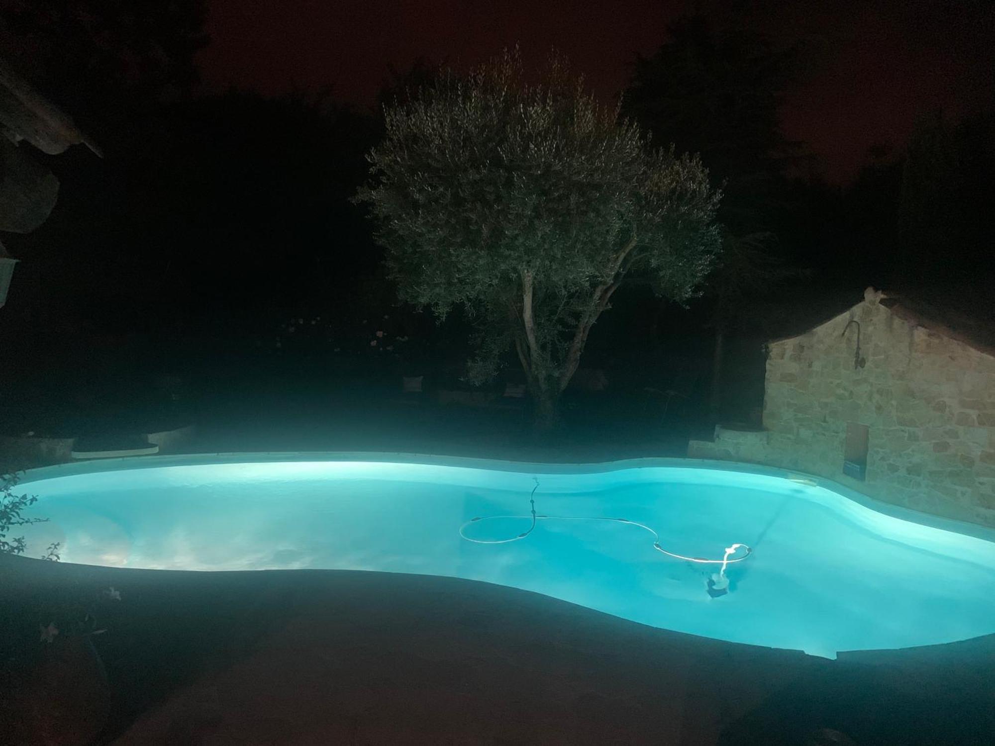 Studio Oustaou Acces Piscine Марсилия Екстериор снимка